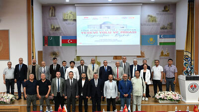 Kırgizistan'da Hoca Ahmed Yesevi konulu panel