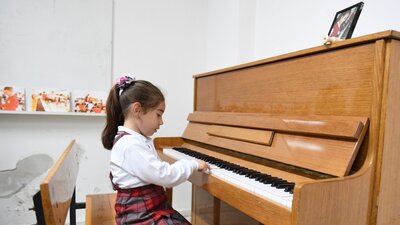 Yetenek sınavıyla öğrenci alan ilkokul ve ortaokullara başvuru kılavuzu yayımlandı