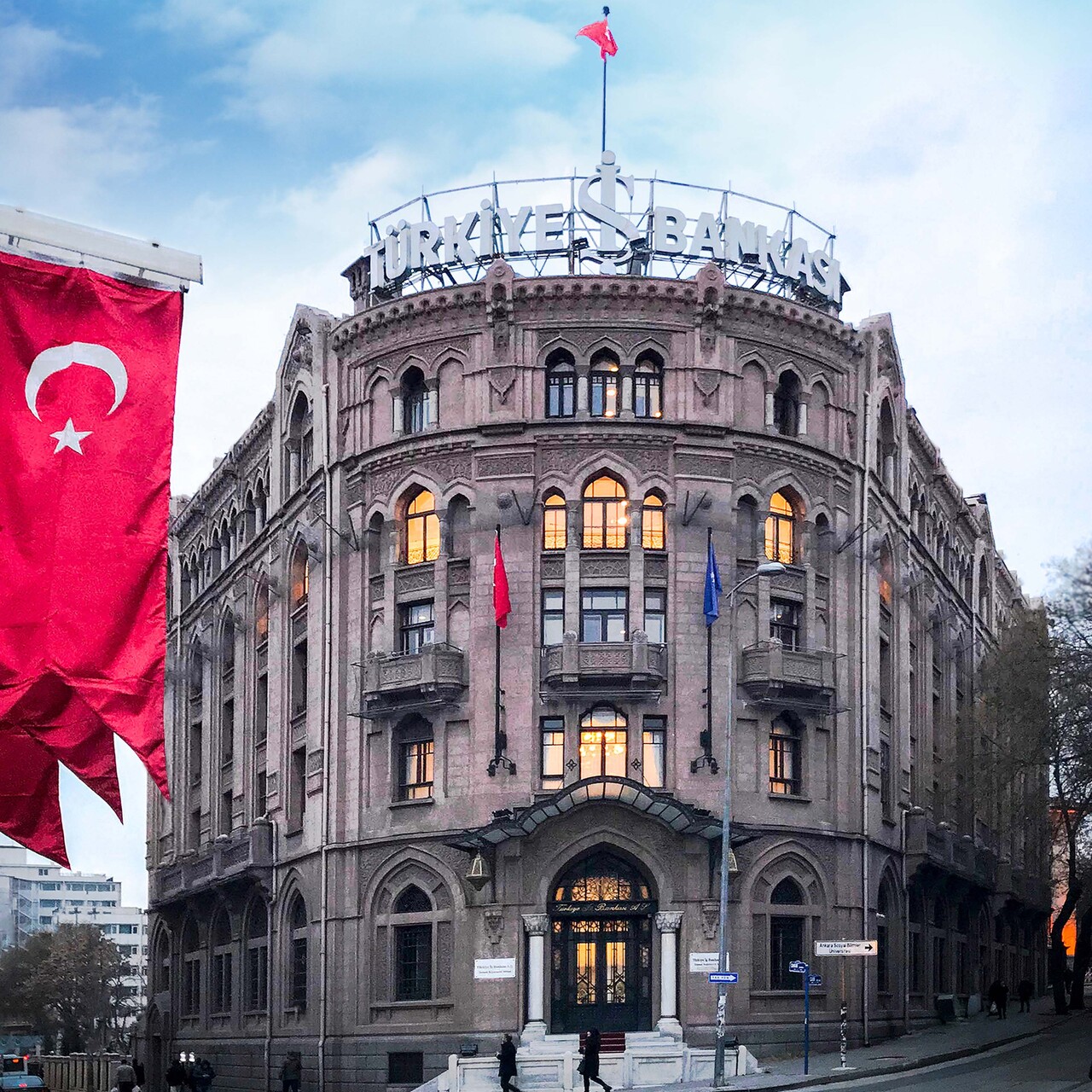 İş Sanat’ın eğlenceli sanat atölyeleriyle yaza merhaba 