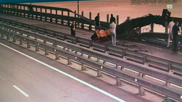 Ukrayna, Kırım Köprüsü'nü vurdu