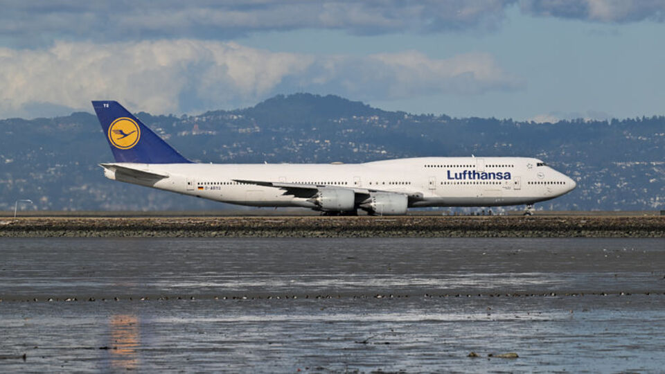Lufthansa, Tel Aviv uçuşlarını askıya aldı