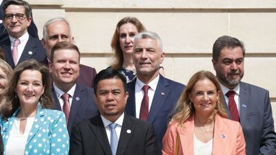 Bakan Bolat, Fransa'daki OECD Bakanlar Konseyi Toplantısı'na katıldı