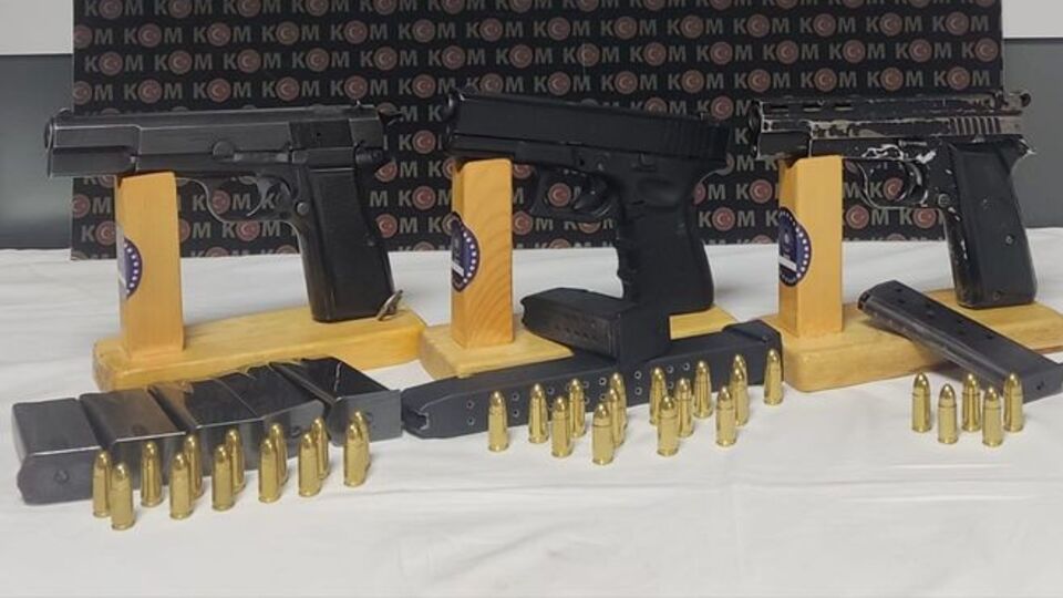 Ruhsatsız silah operasyonu: 4 gözaltı