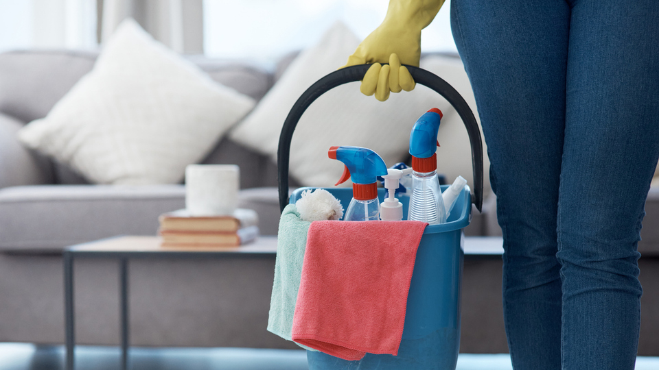 İşte basit malzemelerle yapılan temizlik ürünleri