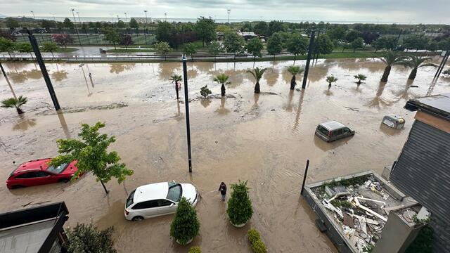 Trabzon'da sağanak sele yol açtı!