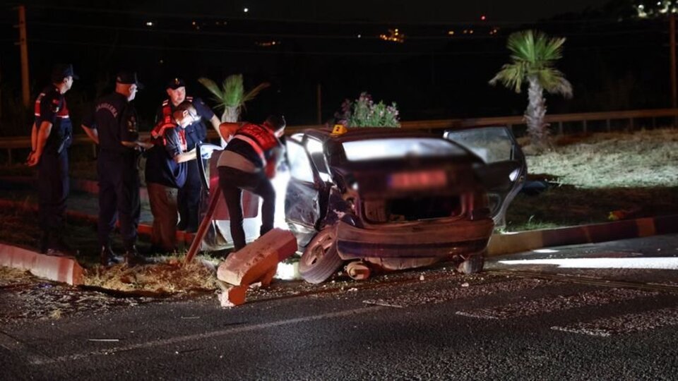 Aydın'da feci kaza: 2 ölü, 3 yaralı