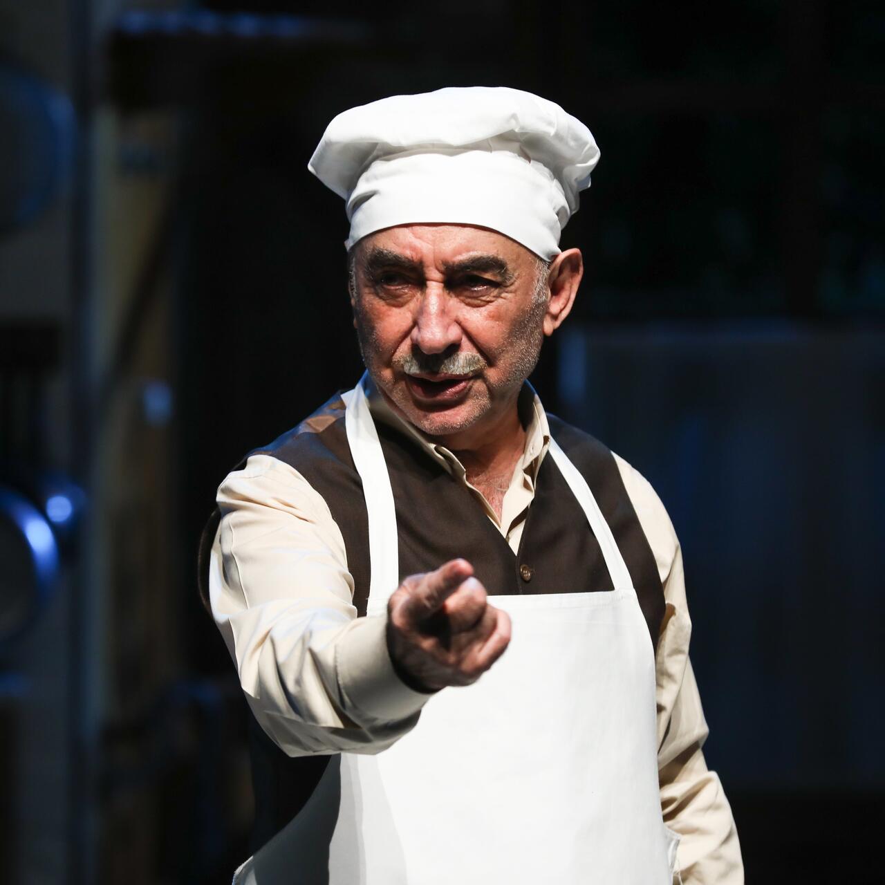 Usta oyuncu Şener Şen'in Zengin Mutfağı, son kez sahnede!