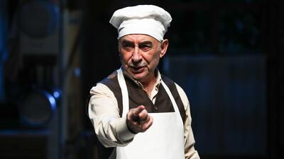 Usta oyuncu Şener Şen'in Zengin Mutfağı, son kez sahnede!