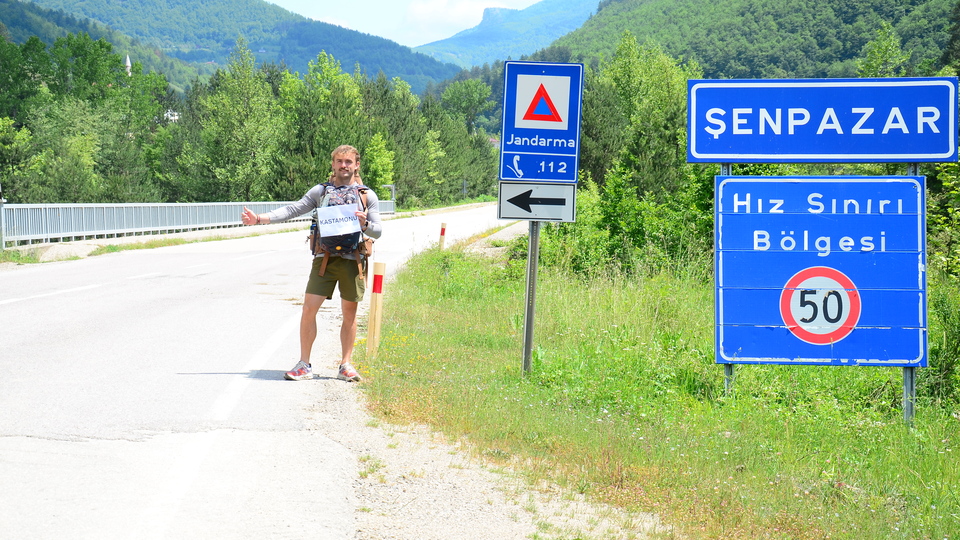 Amerikalı gençten otostopla Türkiye turu