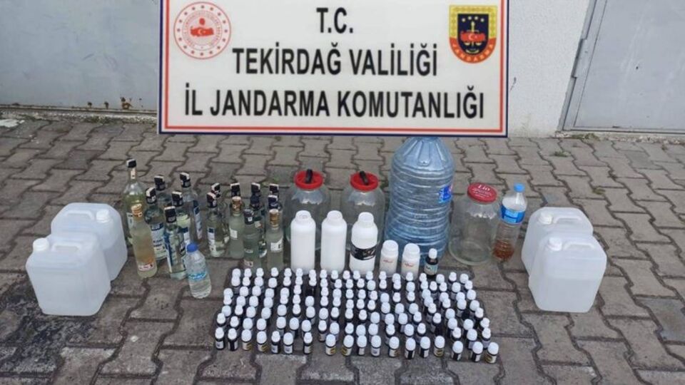 Otomobilden 525 litre etil alkol çıktı