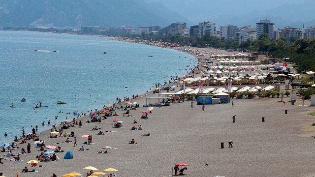 Akdeniz ve Ege'de 4'lük iki deprem!