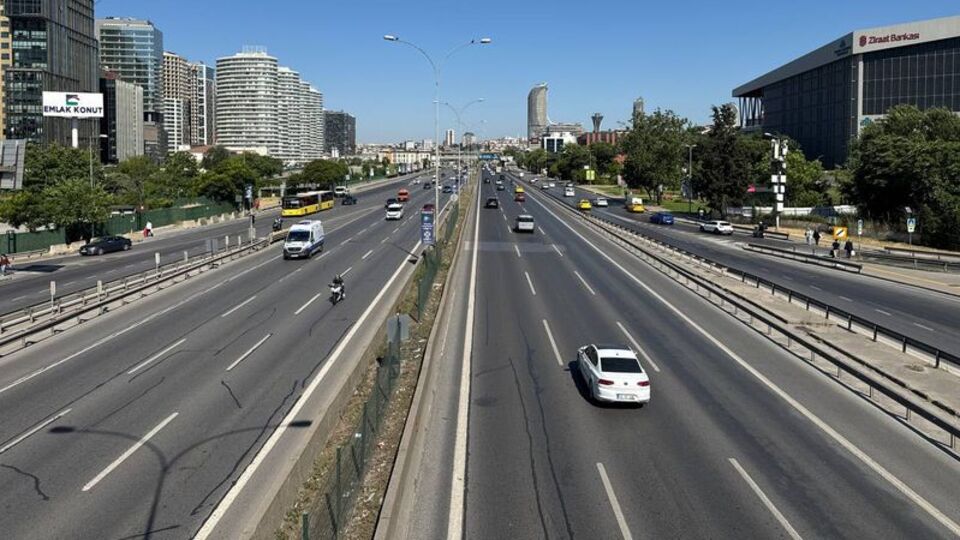 İstanbul'da trafik yoğunluğu yüzde 20!