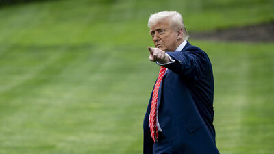 Trump'tan 12 ülkeye seyahat yasağı