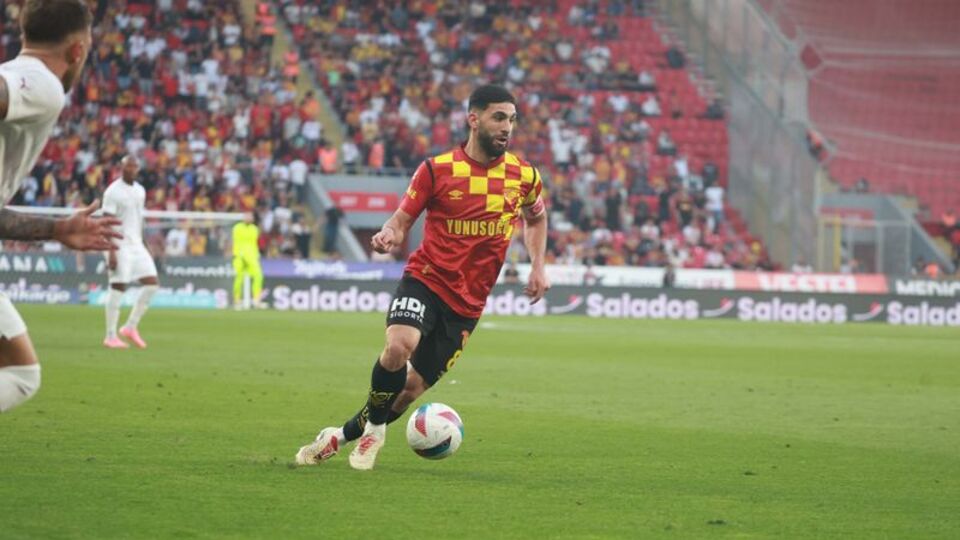 Göztepe, Ahmed Ildız'la uzattı!