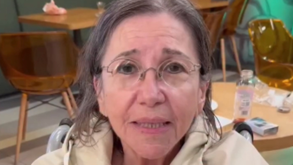 Sevenlerinden dua istedi