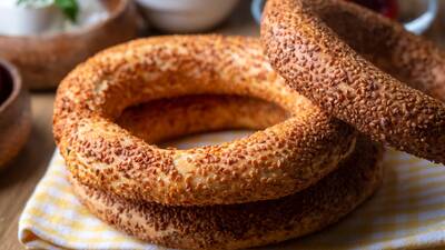 Nerede kaldı o eski hasır sepetli simitçiler?