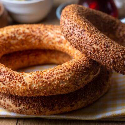 Nerede kaldı o eski hasır sepetli simitçiler?