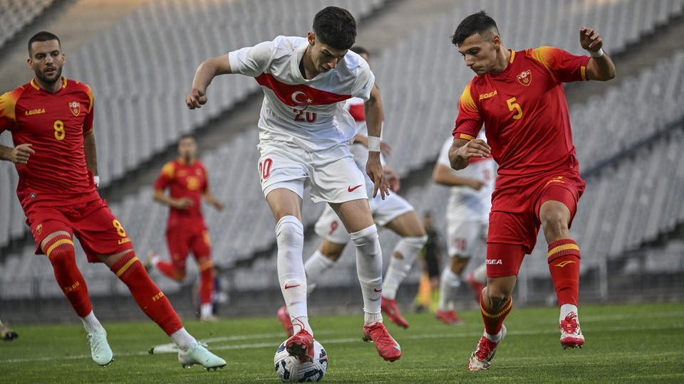 Ümit Milliler Karadağ'la yenişemedi!