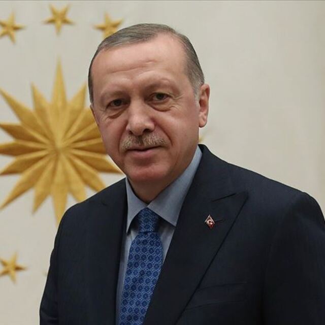 Hacı adaylarının bayramını kutladı