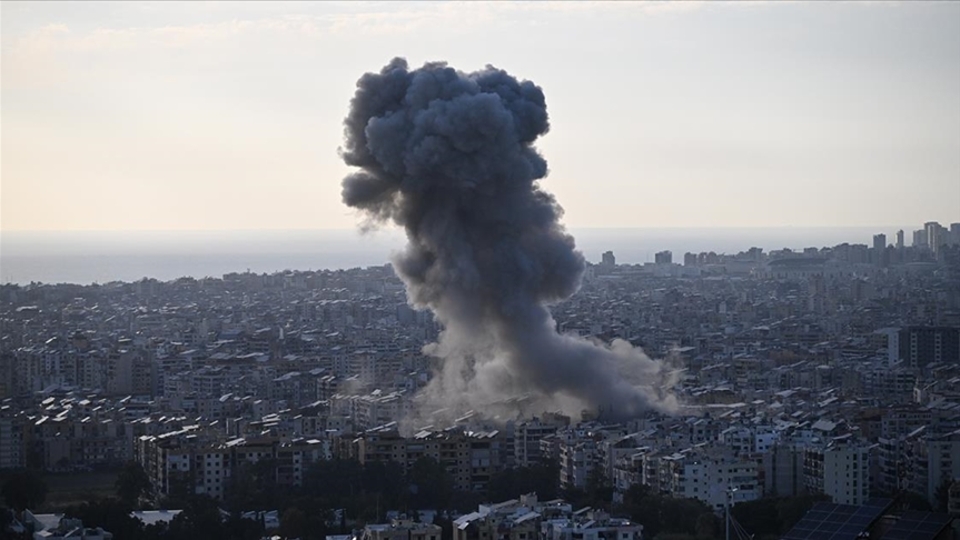 Beyrut'un Dahiye bölgesine hava saldırıları