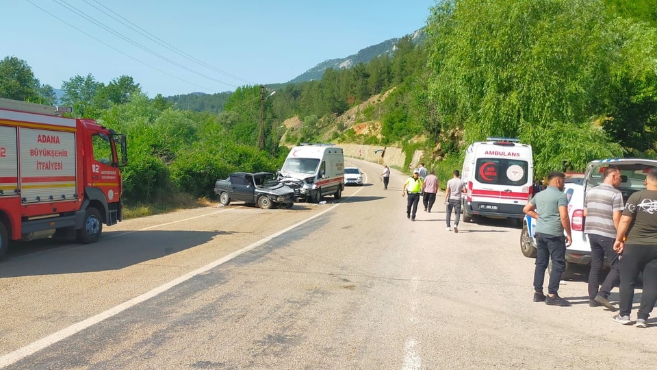 Ambulansla çarpıştı! Can kaybı var!