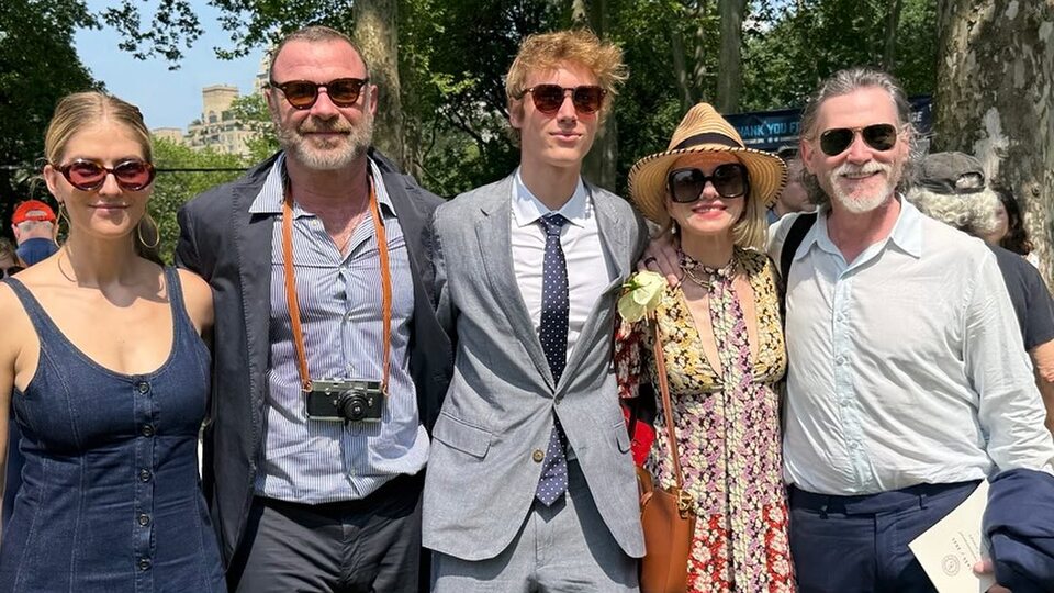 Eski ve yeni eşler mezuniyette buluştu