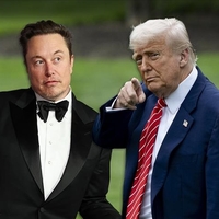 Trump, Elon Musk'ın "aklını kaçırdığını" söyledi