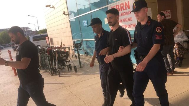 Telefonda 3 kişiyi 1 milyon dolandırdı