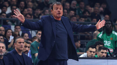 Ergin Ataman'a kınama ve para cezası verildi!
