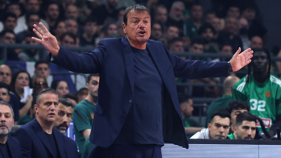 Ergin Ataman'a kınama ve para cezası verildi!