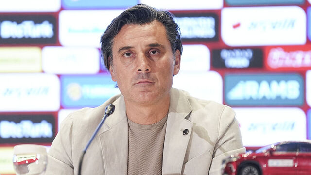 "Ligdeki performanslara göre karar veriyoruz"