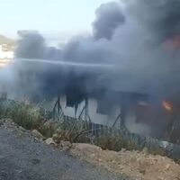 Bodrum'da işçilerin kaldığı 30 konteyner yandı!