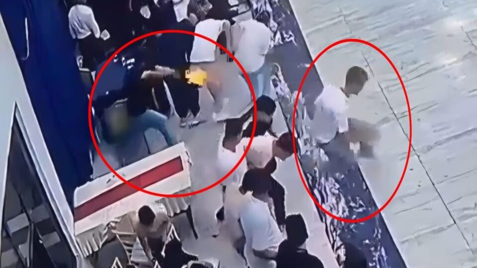 Siirt'te düğün salonunda 1 kişinin öldüğü silahlı saldırı anı kamerada