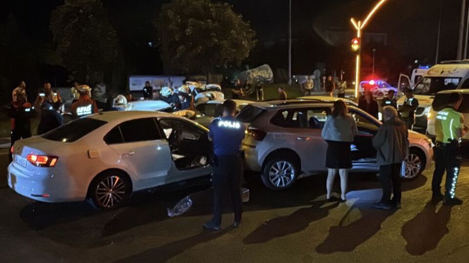 Kütahya'da zincirleme kaza: 4 yaralı