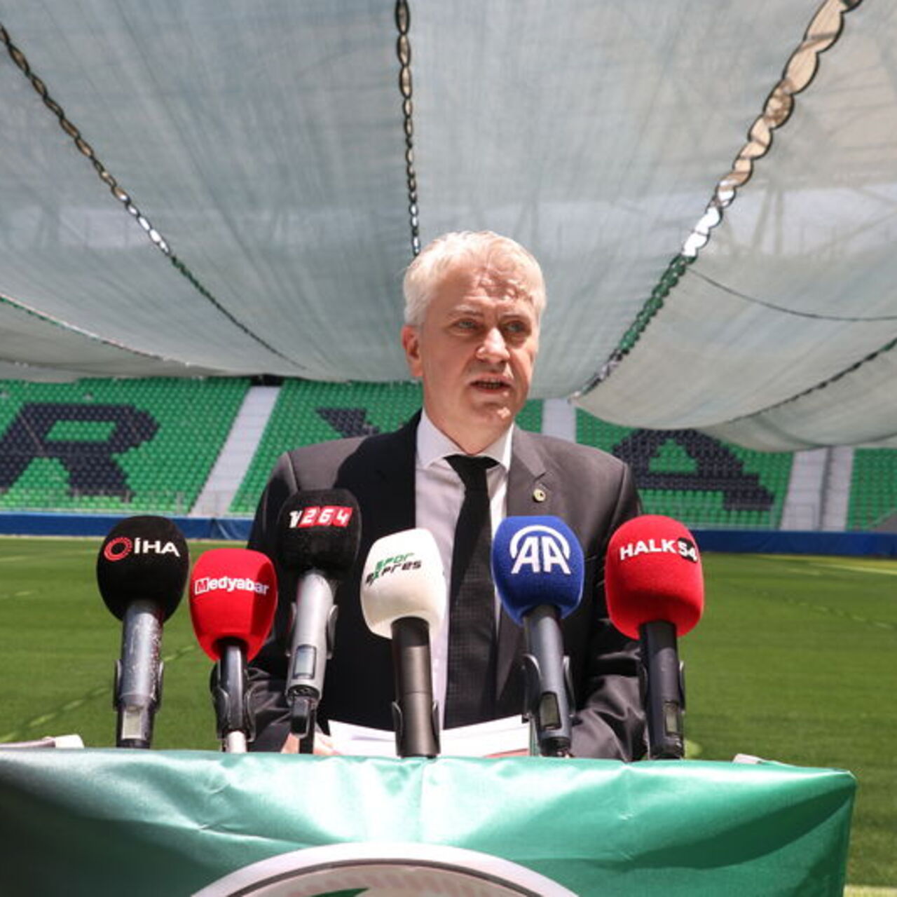 Sakaryaspor'un yeni başkanı Kıratlı