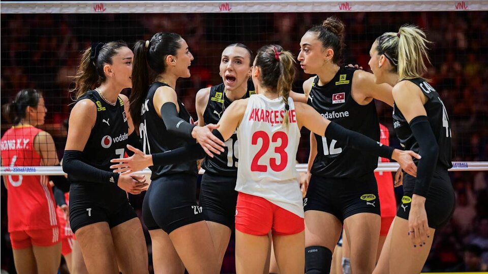 Sultanlar, Çin Seddi'ni yıktı!