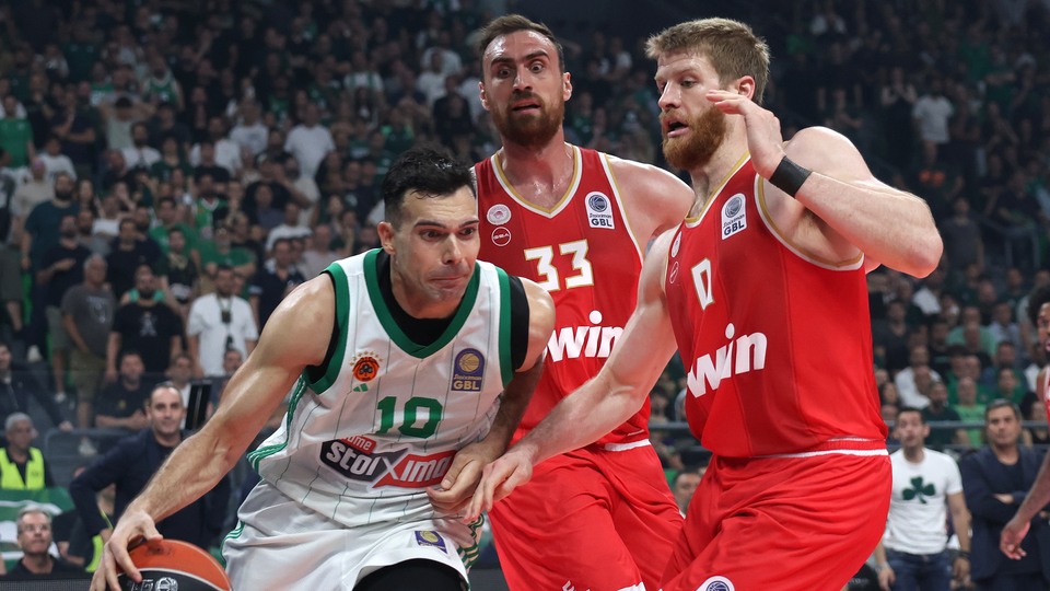 Yunanistan'da şampiyon Olympiakos!