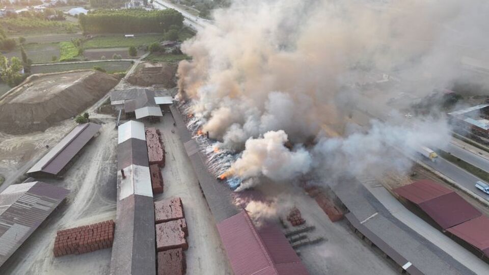 Tuğla fabrikasında yangın!