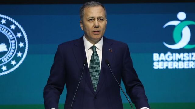 Yerlikaya'dan, yola çıkacaklara uyarı