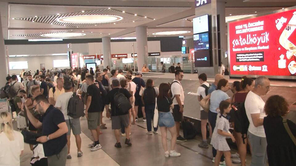 Megakentte havalimanlarında 400 bin yolcu bekleniyor!