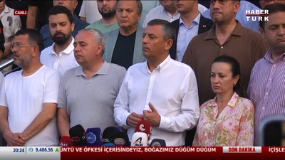 Özel, gözyaşlarına hakim olamadı