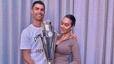 Hem kupa hem aşk pozu