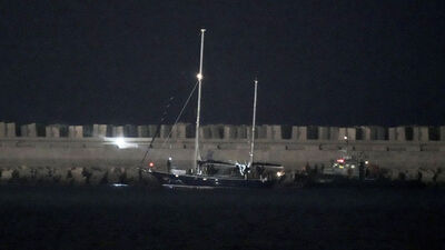 Hemen ayrılmazlarsa gözaltı merkezine götürülecekler