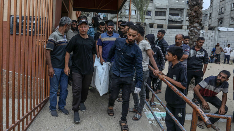 Gazze'de 3 sağlık görevlisi ile 1 gazeteci öldürüldü