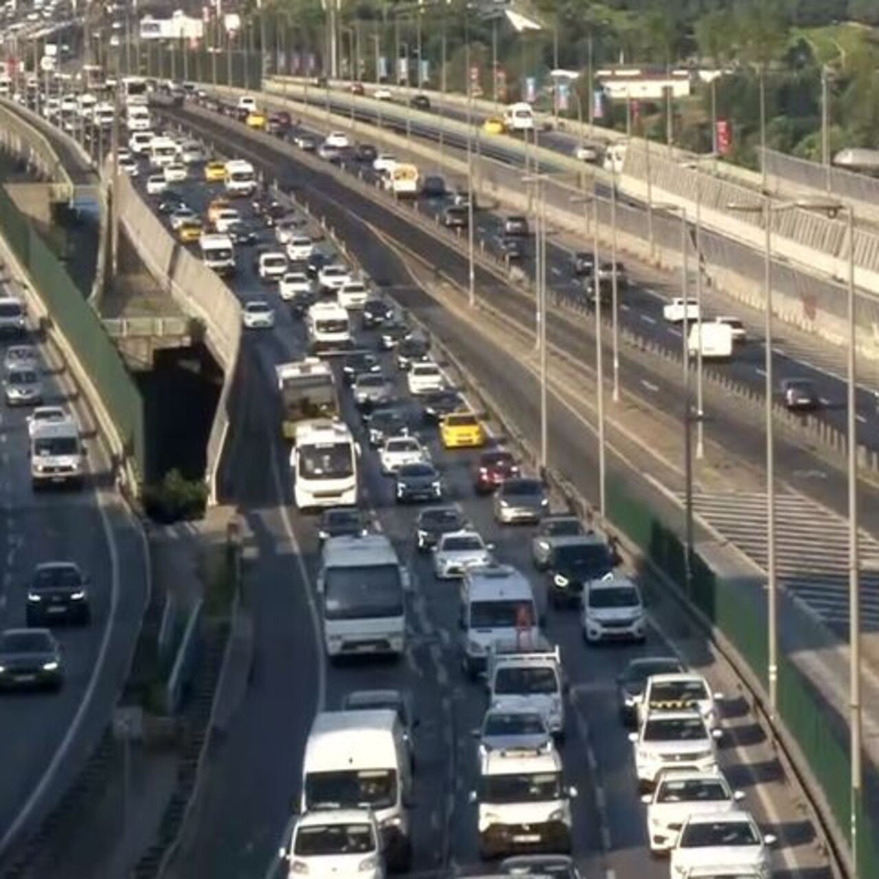 Bayram sonrası İstanbul'da trafik yoğunluğu