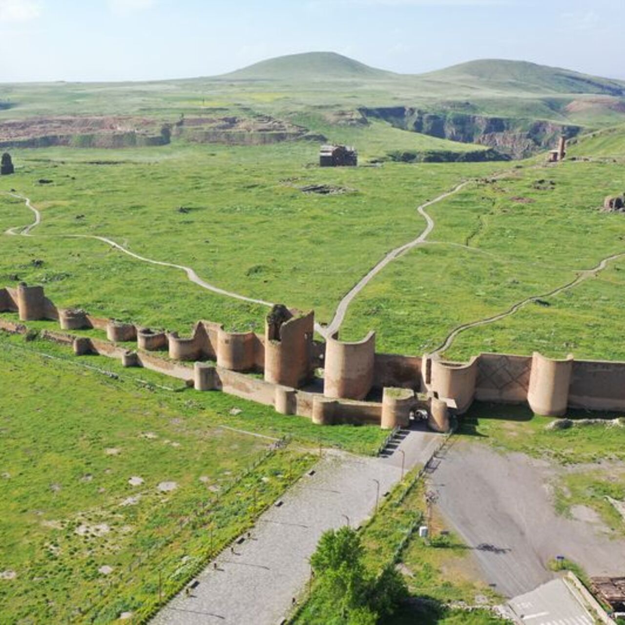 Kars'ta asırlardır ihtişamıyla ayakta!