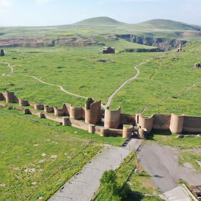 Kars'ta asırlardır ihtişamıyla ayakta!