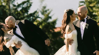 Düğün fotoğraflarını yayımladı