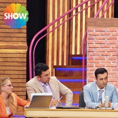 Kahkaha tufanı var