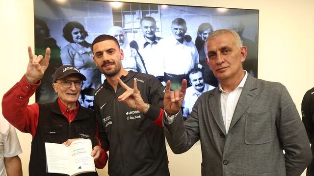 "Bozkurt pozunu Aziz Sancar istedi"